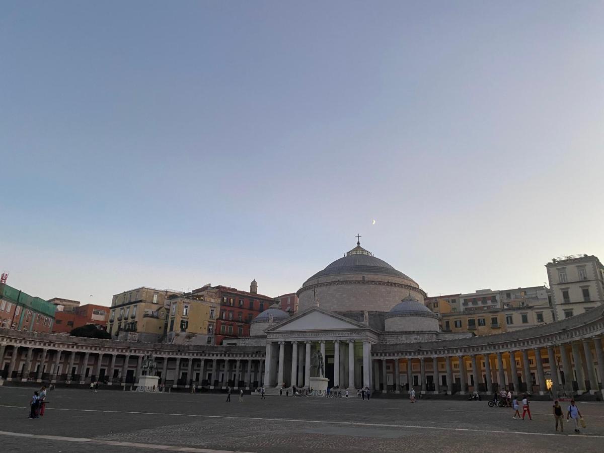 Casa Tiare, The Heart Of Piazza Plebiscito Διαμέρισμα Νάπολη Εξωτερικό φωτογραφία
